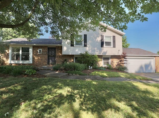 6021 Red Oak Drive, Fort Wayne, IN 46835