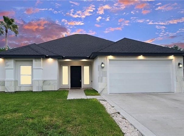 1320 Carolina Avenue, Edinburg, TX 78541