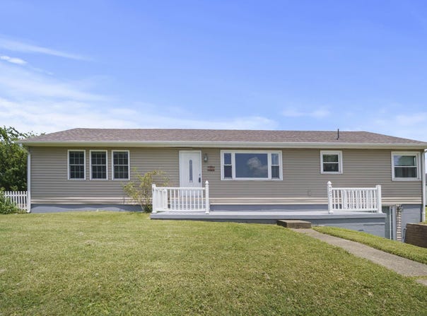 707 2nd Street East, South Point, OH 45680