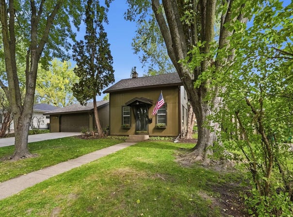 3210 Zane Avenue N, Crystal, MN 55422