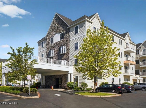 8 Wall Street, Clifton Park, NY 12065