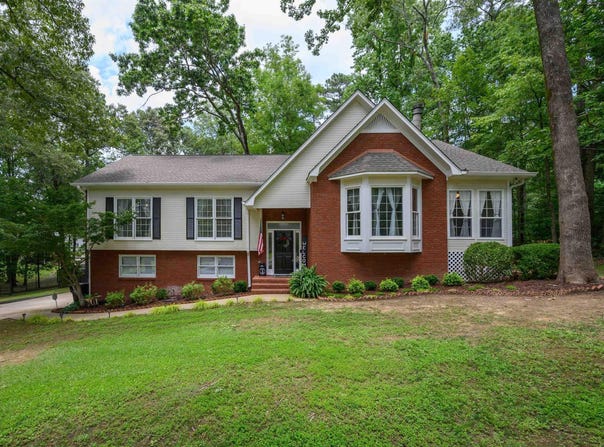 1004 TALL OAKS CIRCLE, MCCALLA, AL 35111