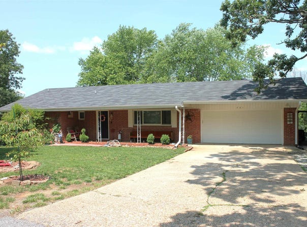 701 Crossbow Road, Huntsville, AR 72740
