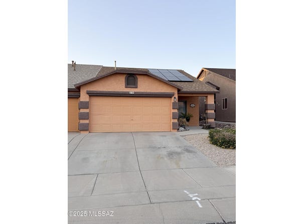 2135 E Calle Los Marmoles, Tucson, AZ 85706