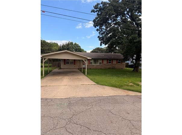 4805 S V ST, Fort Smith, AR 72903