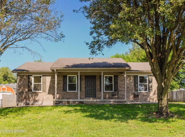 136 McGowan Ave, Bardstown, KY 40004
