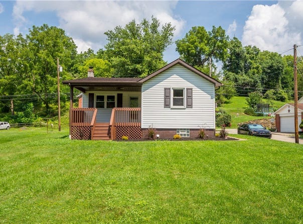 3 Gayman Ave, West Bethlehem, PA 15345