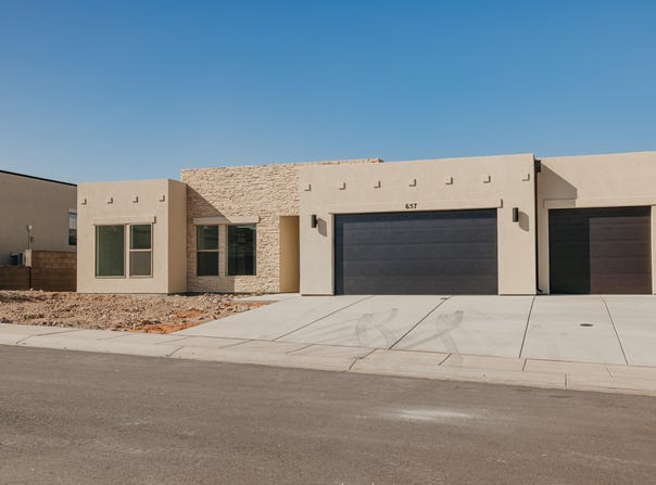657 S Molveno Trail, St George, UT 84770