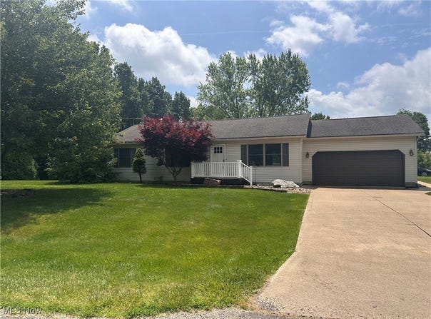 477 Greenlawn Drive, Howard, OH 43028