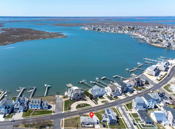 1306 Bayshore Ave, Brigantine, NJ 08203