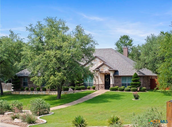 100 Eagle Landing Drive, Belton, TX 76513