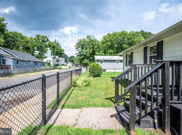 310 FRANKLIN STREET, COLONIAL BEACH, VA 22443