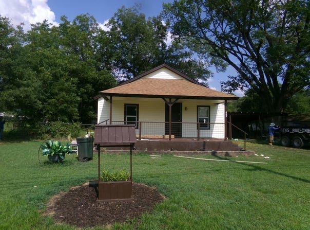 405 S Skaggs Road, Clarksville, AR 72830