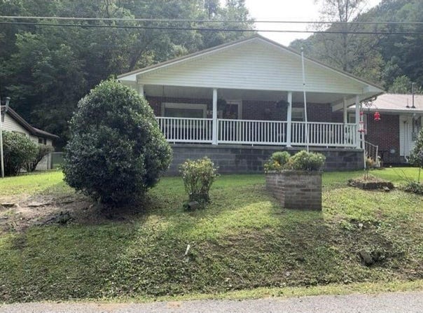 243 Nosben Fork, Belfry, KY 41514