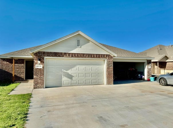 1404 15th Street, Shallowater, TX 79363