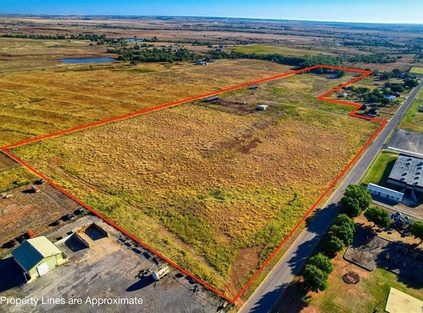 E Cannon Drive, Sayre, OK 73662
