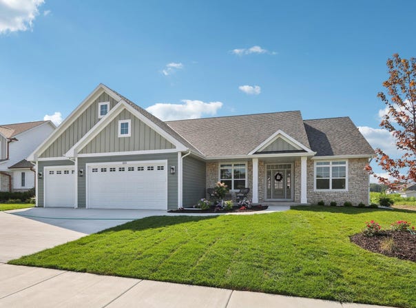 322 Kiddle Ln, Union Grove, WI 53182
