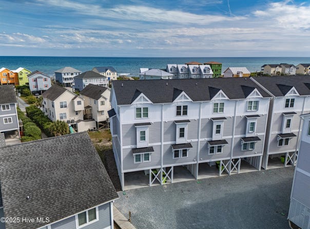 1115 Sapphire Avenue, Surf City, NC 28445
