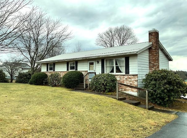 1052 Spruce Road, Summerville, PA 15864