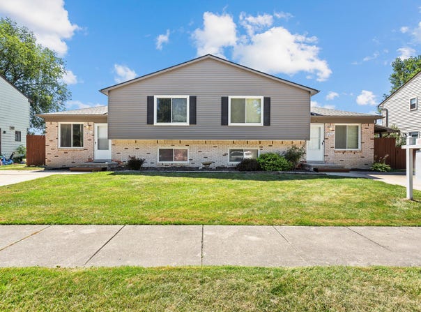 1681 Elmhurst Street, Canton, MI 48187