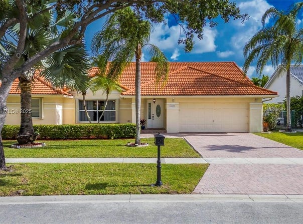 16235 NW 1st St, Pembroke Pines, FL 33028