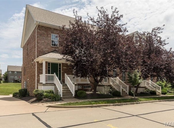 2514 S Larksong Drive, Grover, MO 63040