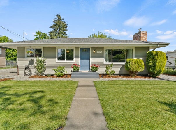 914 N Locust Rd, Spokane Valley, WA 99206