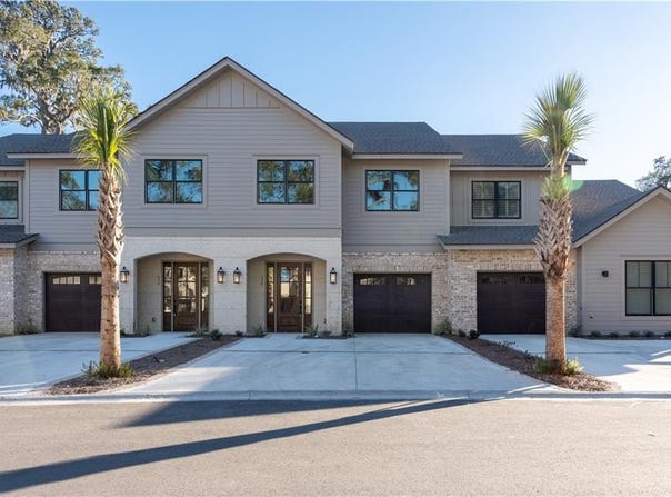 193 Fifty Oaks Lane, St Simons Island, GA 31522