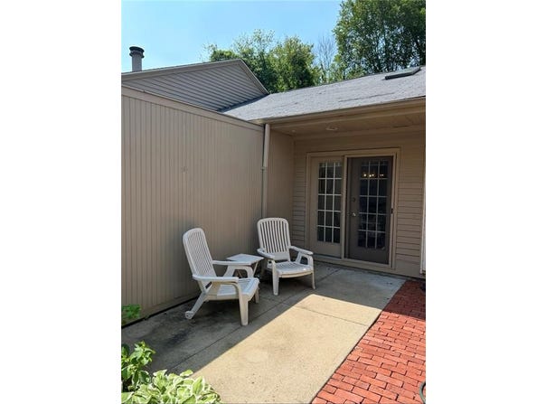 102 Pine Glen Drive, East Greenwich, RI 02818