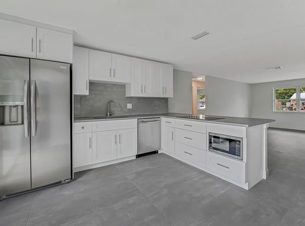 4806 Gladiator Circle, Greenacres, FL 33463