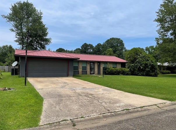 103 Thames Court, Idabel, OK 74745