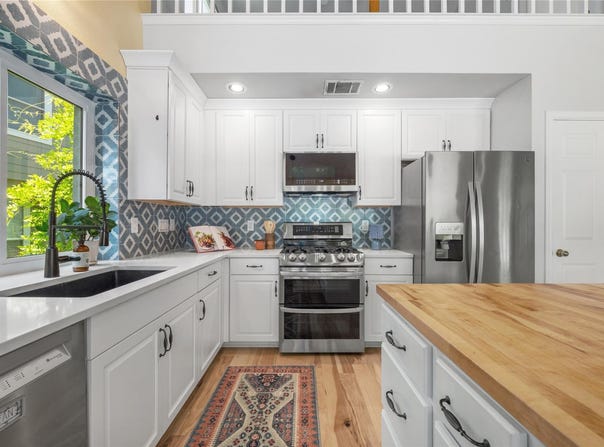 17121 Village Glen RD, Pflugerville, TX 78660
