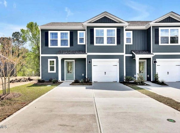 24 Perry Creek Way, Wilmington, NC 28411