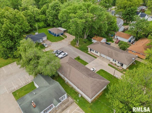 807-813 Bruns Lane, Springfield, IL 62702
