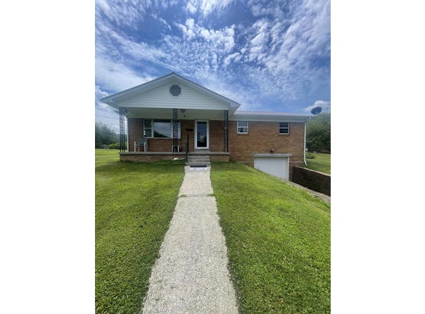61 Hampton Cemetery Road, Girdler, KY 40943