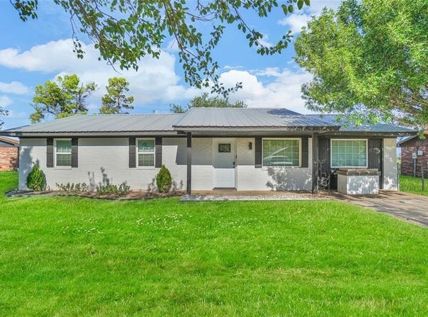 103 Western Sunset Trail, Snyder, OK 73566