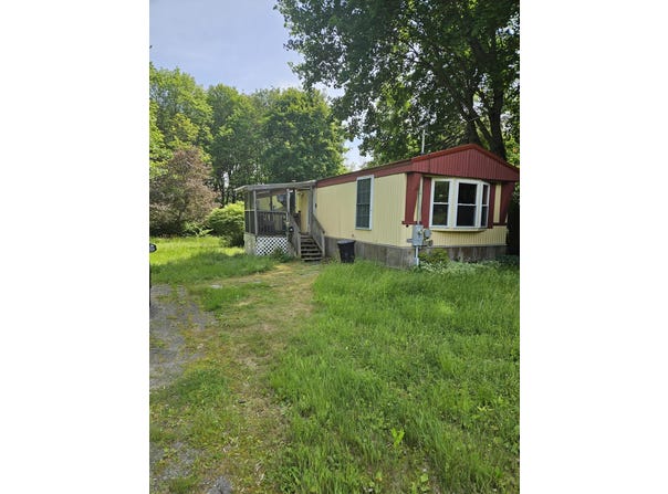 26 Gould Avenue, Dexter, ME 04930