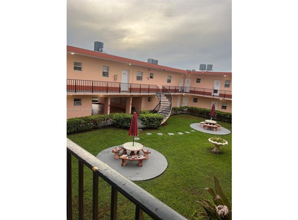 3501 W 11th Ave, Hialeah, FL 33012