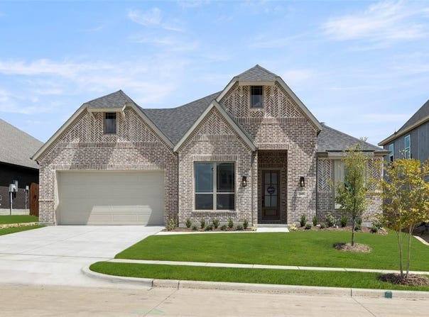 2605 Steve Street, Burleson, TX 76028