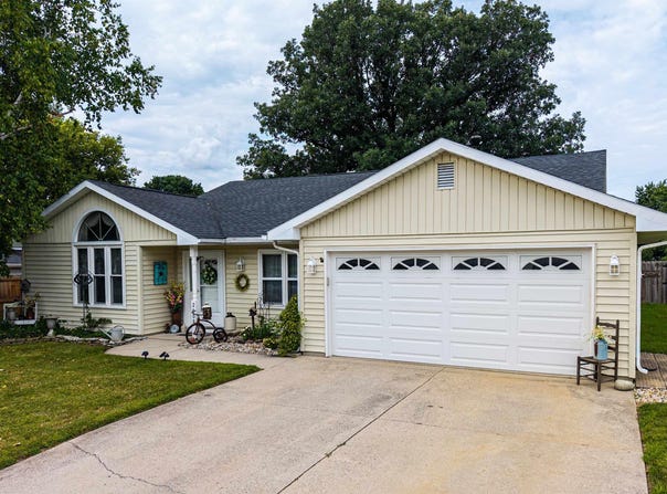 2008 STONEY HURST Bend, Huntington, IN 46750