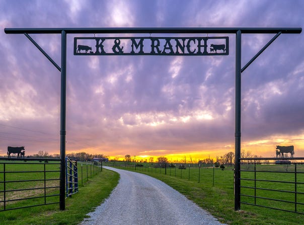 3739 Farm Road 1240 (413+/-) Acres, Crane, MO 65633