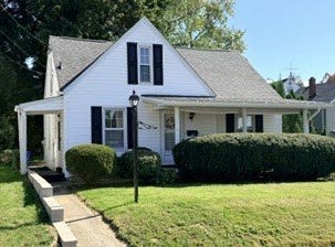 204 Seneca Dr, Arnold, PA 15068