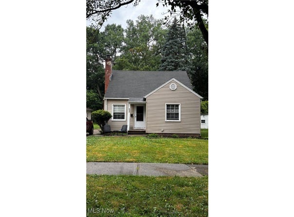 5504 South Boulevard, Maple Heights, OH 44137