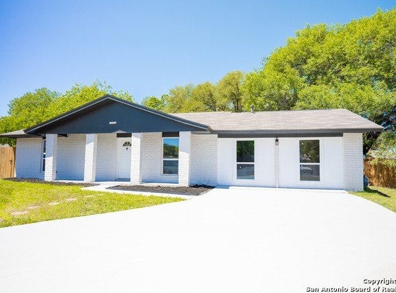 12310 Valley Forge Circle, San Antonio, TX 78233