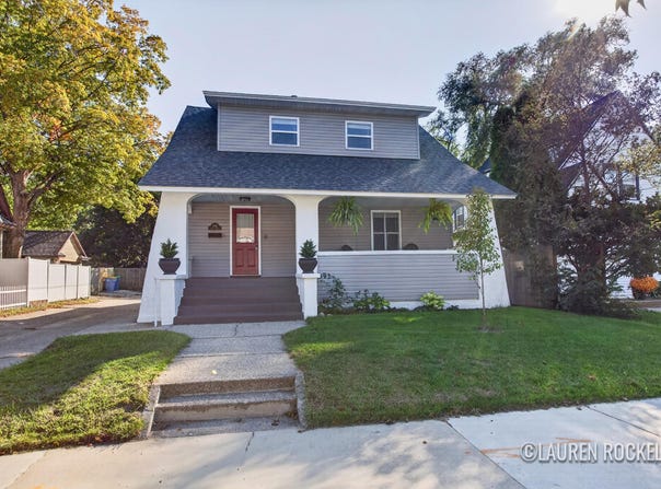 1242 Fisk Road SE, Grand Rapids, MI 49506