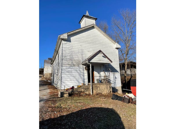 15312 Old State Road 70, Derby, IN 47525