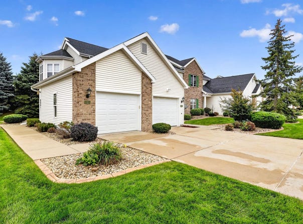 748 Dunn Avenue, Oregon, WI 53575