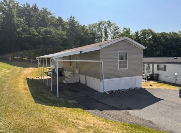 3 Blue Mountain View, Lower Towamensing Tp, PA 18058