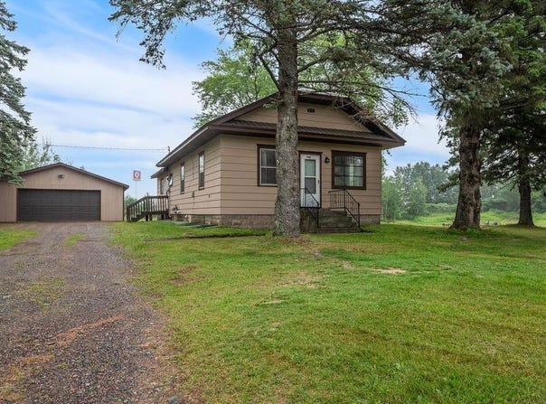 1304 29th St, Cloquet, MN 55720