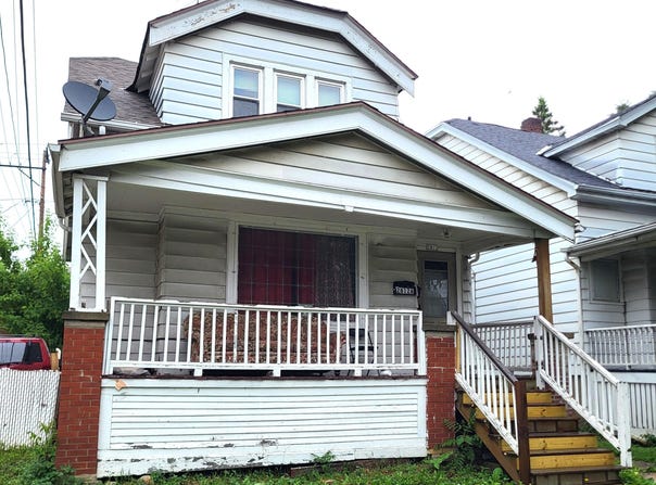 2812 W Burnham St, Milwaukee, WI 53215